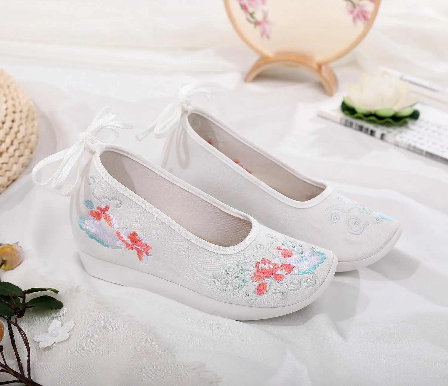 For Han Chinese Clothing Round Head Female Canvas Shoes