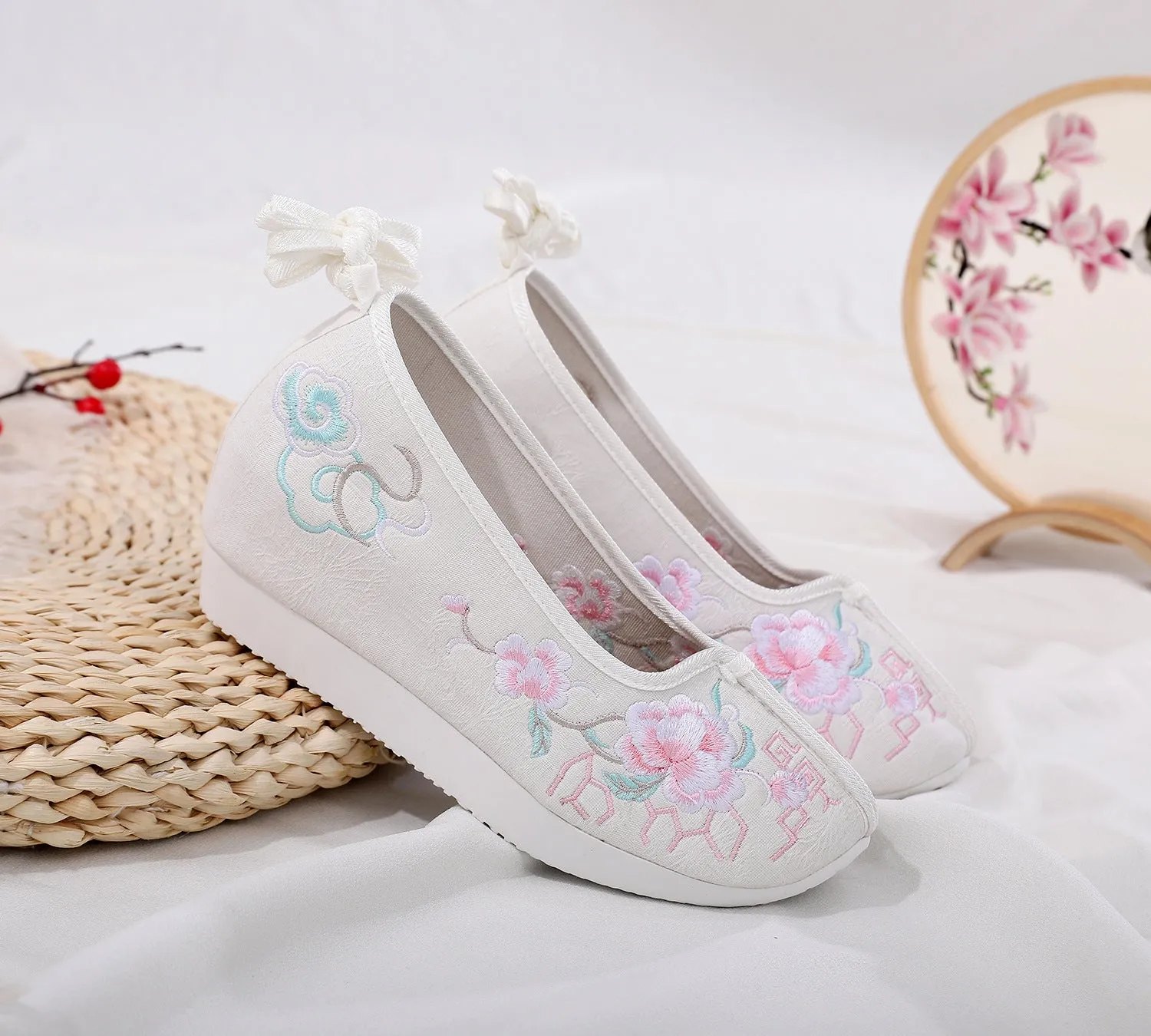 For Han Chinese Clothing Round Head Female Canvas Shoes