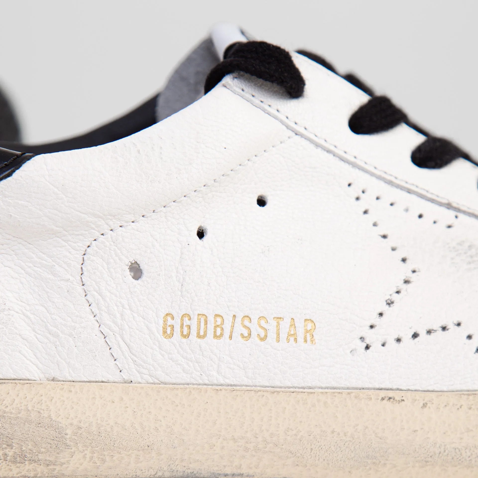 GOLDEN GOOSE SNEAKERS SUPER STAR GMF00262.F006895 81749